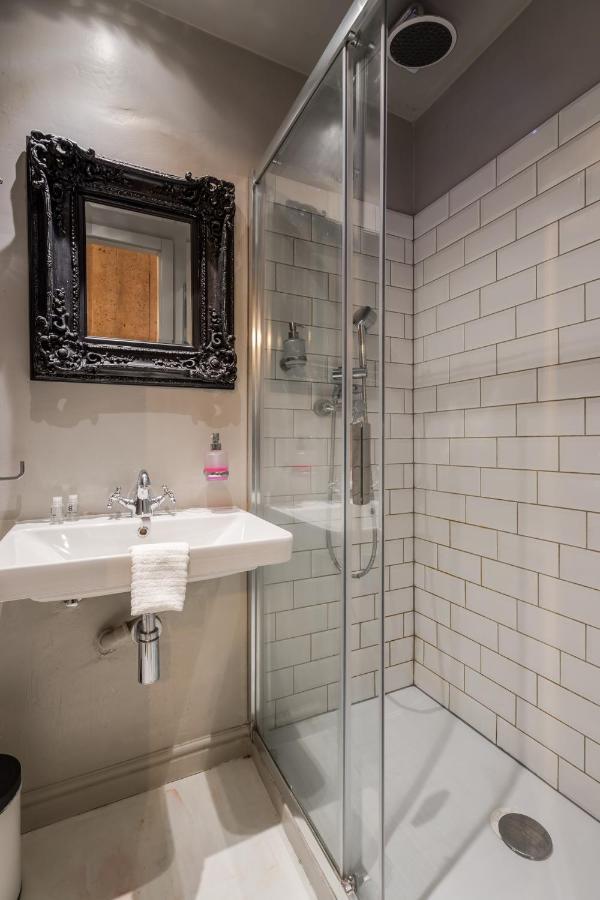 Bpr R20 Studio Home With A/C Budapest Bagian luar foto