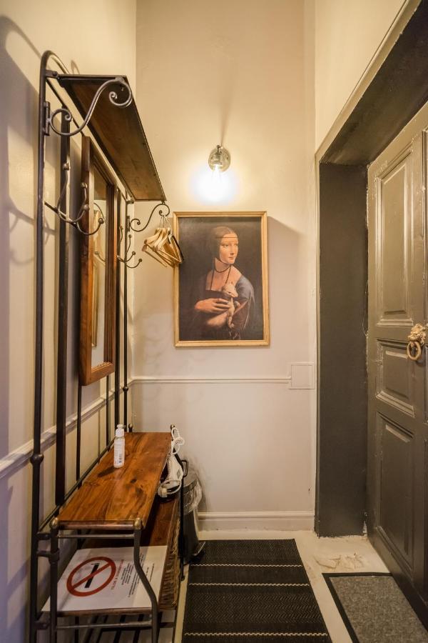 Bpr R20 Studio Home With A/C Budapest Bagian luar foto