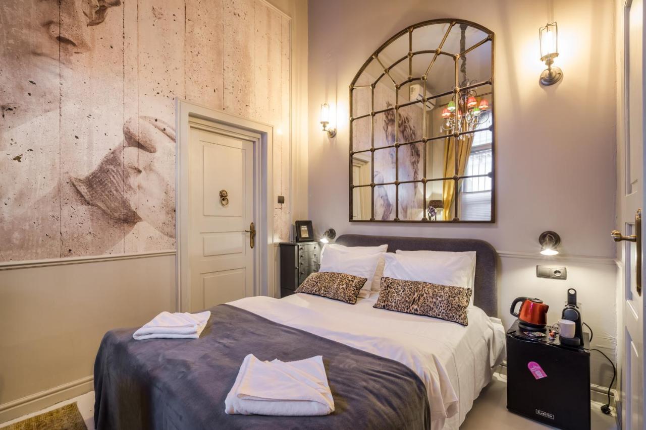 Bpr R20 Studio Home With A/C Budapest Bagian luar foto