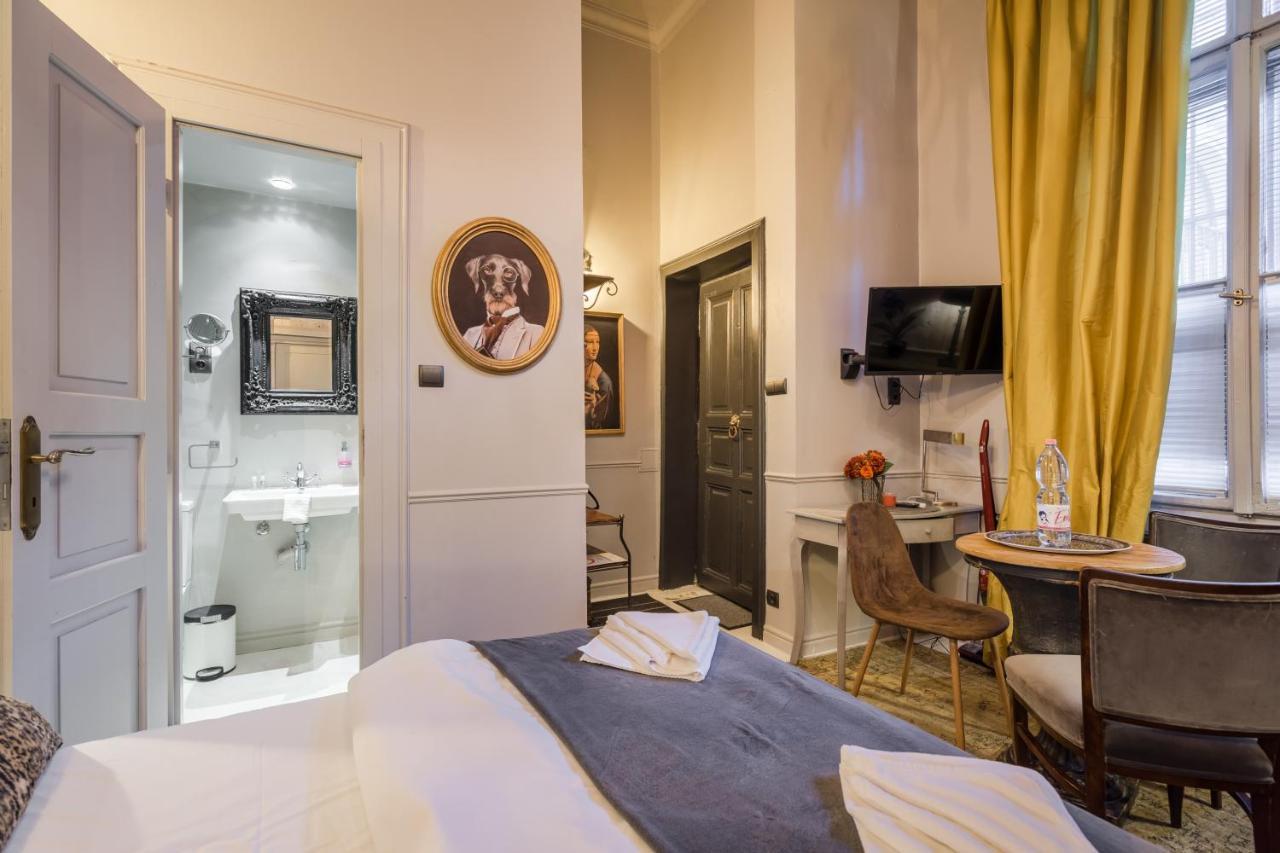 Bpr R20 Studio Home With A/C Budapest Bagian luar foto