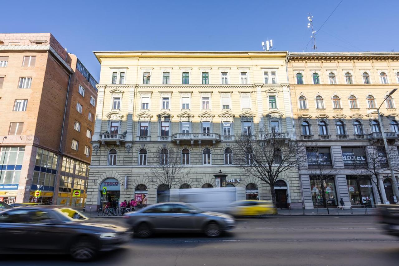 Bpr R20 Studio Home With A/C Budapest Bagian luar foto
